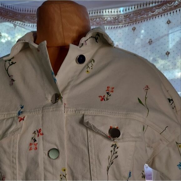 CROP WHITE JEAN JACKET " PARKER" Size XS NWOT - Picture 4 of 12